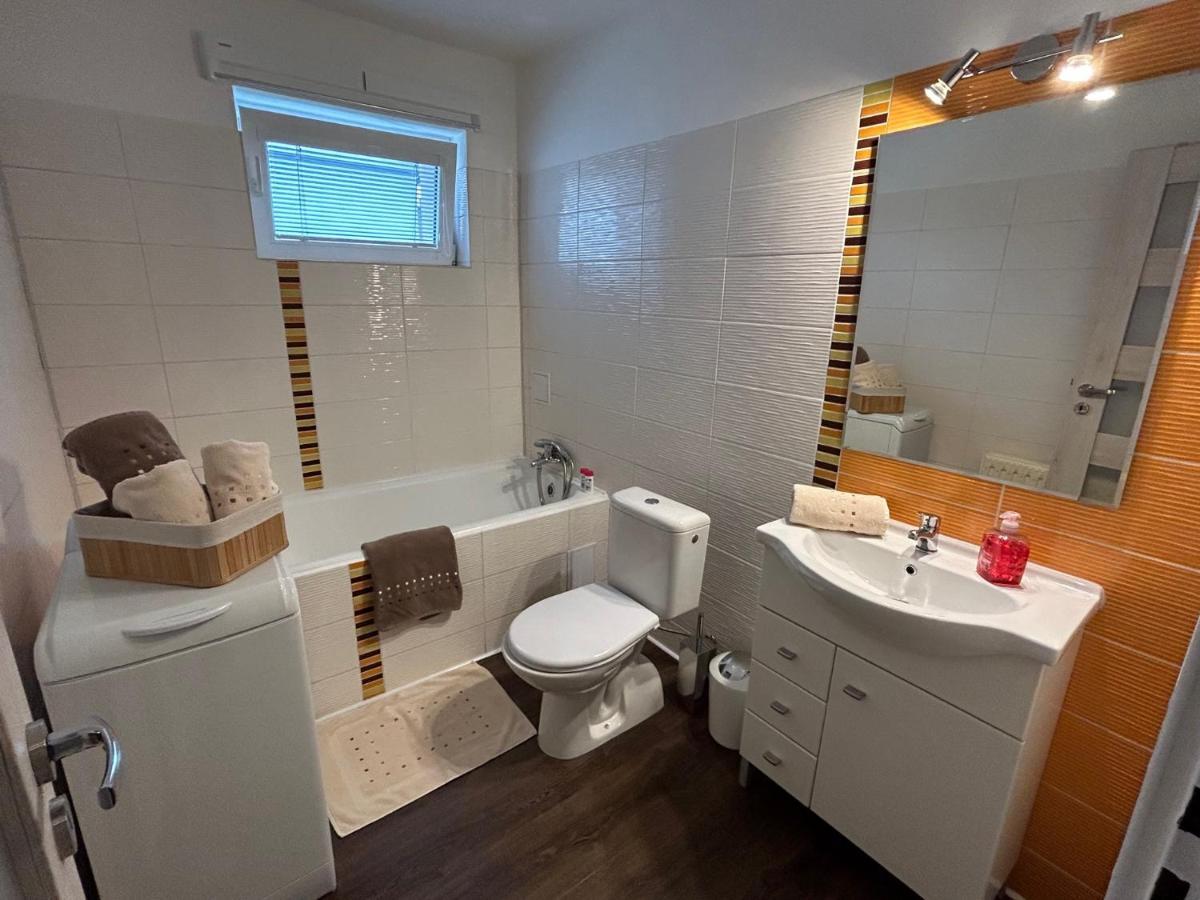Apartmán s bazénom, Banská Bystrica Extérieur photo